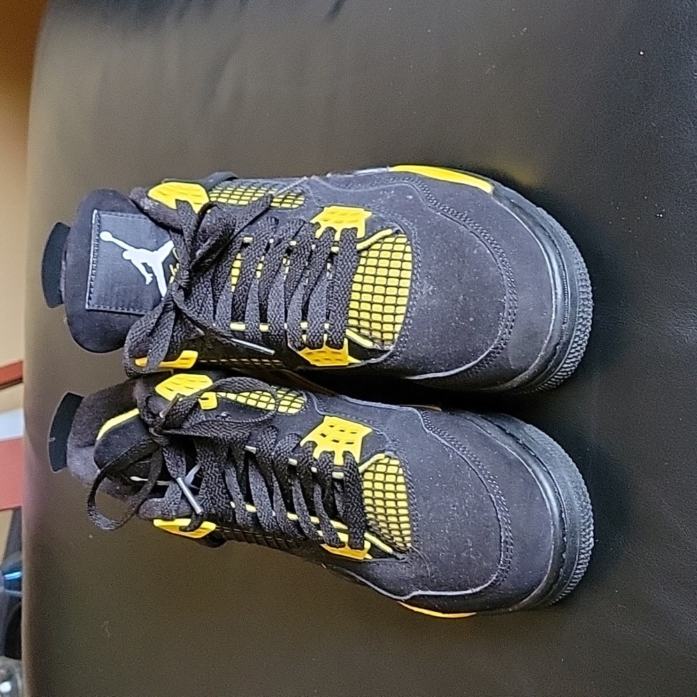 AUTHENTIC RETRO YELLOW THUNDER MICHAEL JORDAN'S